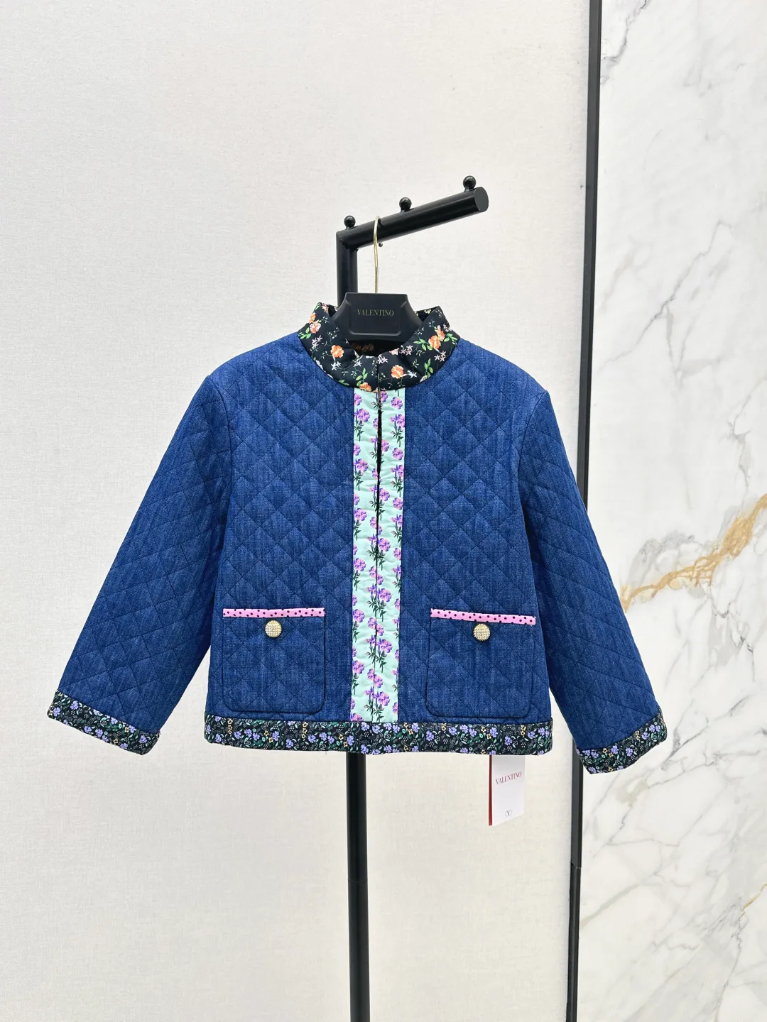 Куртки Женские Valentino 63575