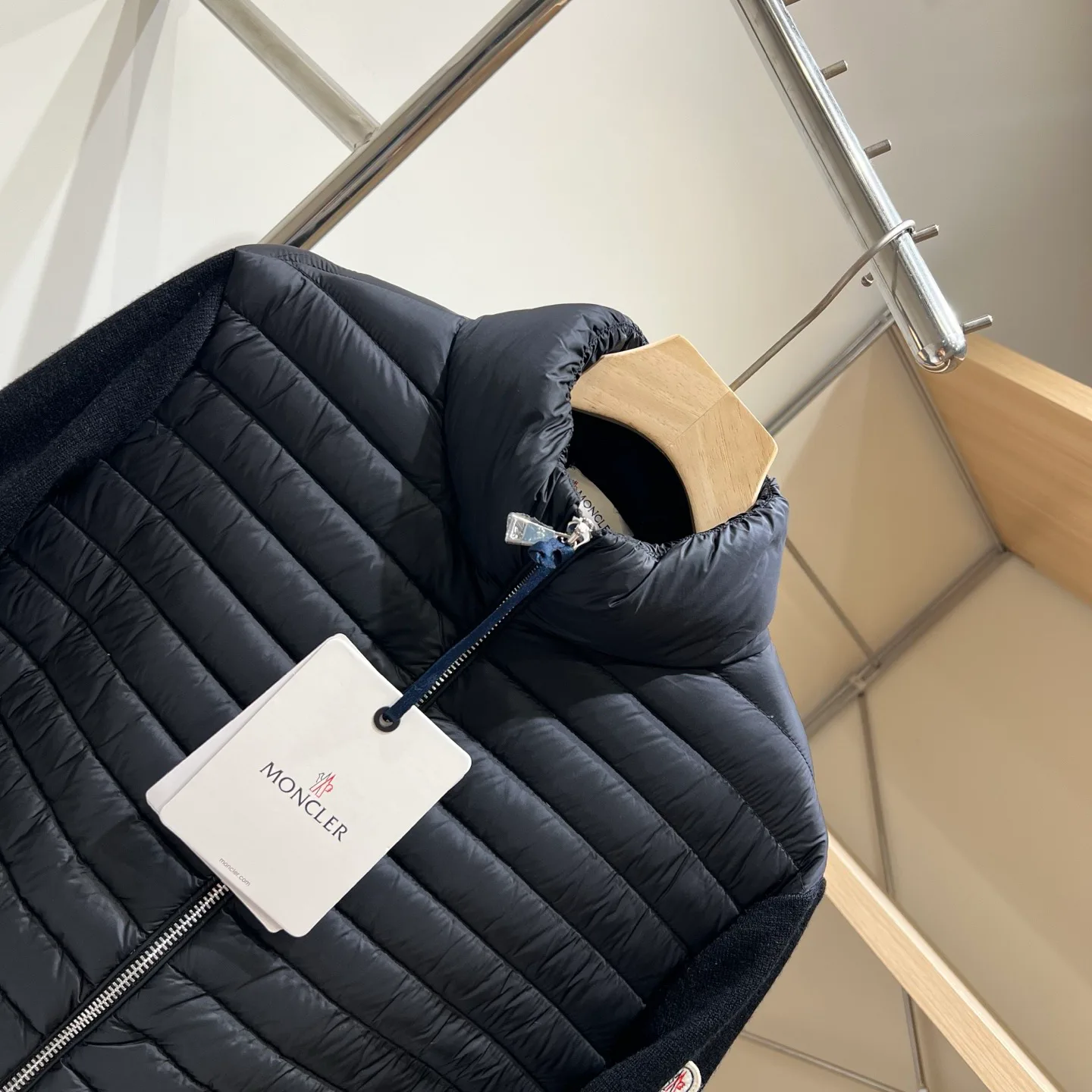 Куртки И Пуховики Женские Moncler 18043620