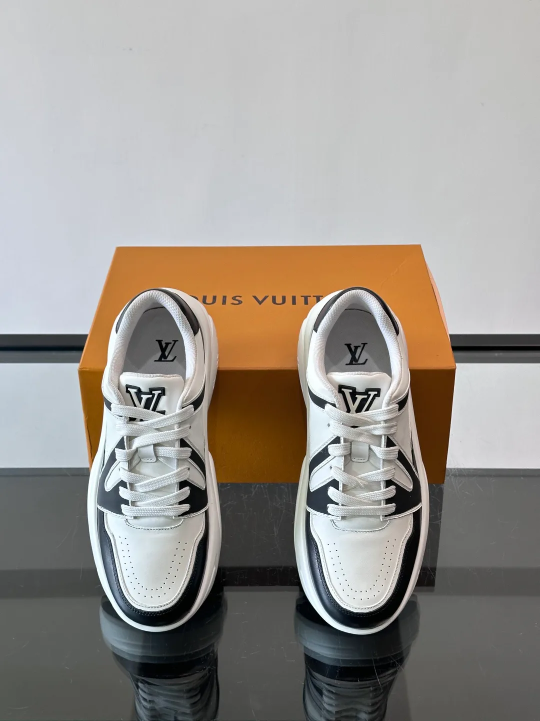 Кроссовки Мужские Louis Vuitton 1969462