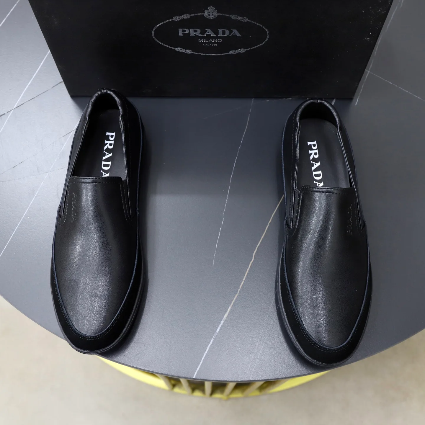 Кроссовки Мужские Prada 13563469