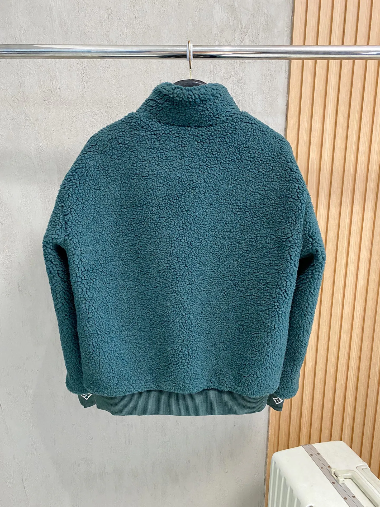 Куртки И Пуховики Женские Louis Vuitton 243813