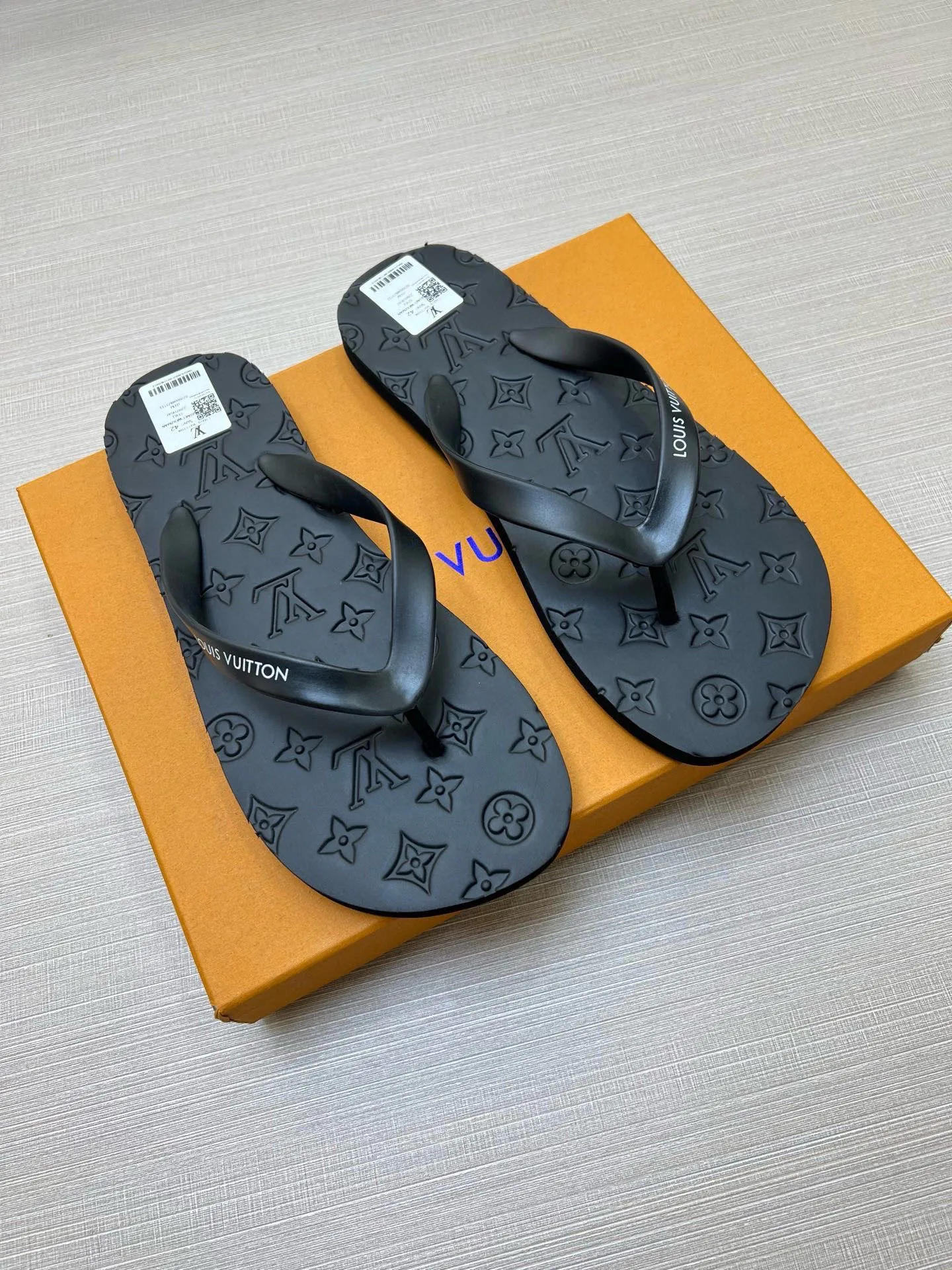 Шлепанцы Мужские Louis Vuitton 10646295