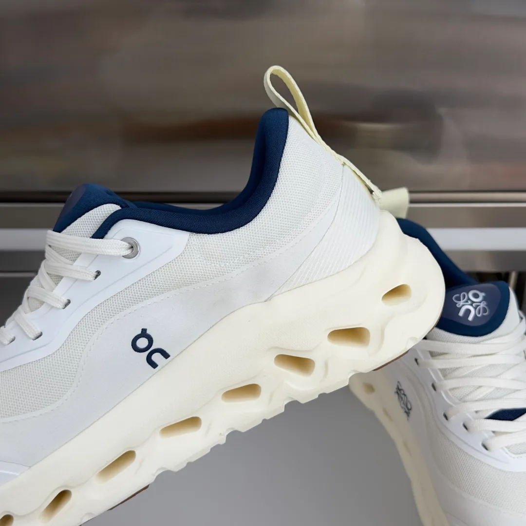 Кроссовки Женские Loewe 11235218