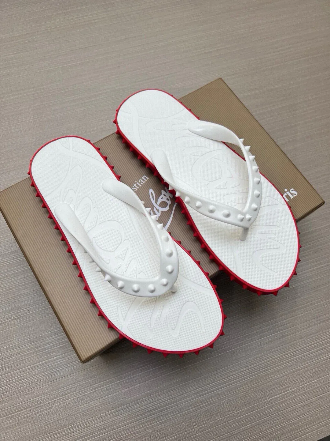 Шлепанцы Женские Christian Louboutin 65734