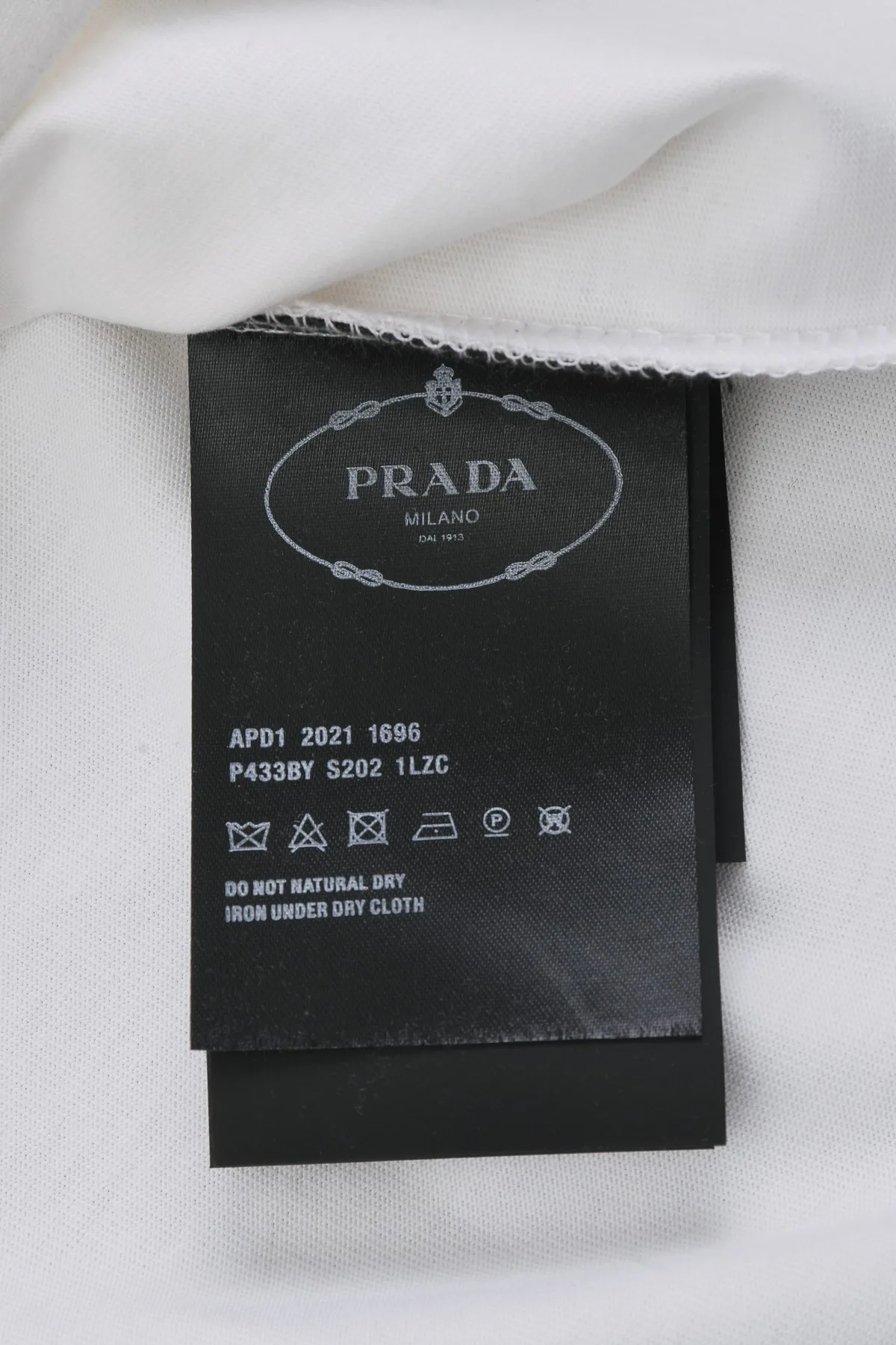 Футболки Женские Prada 11409