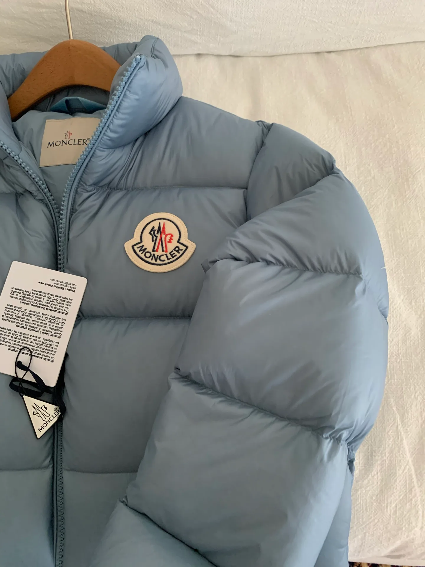 Куртки И Пуховики Женские Moncler 134091