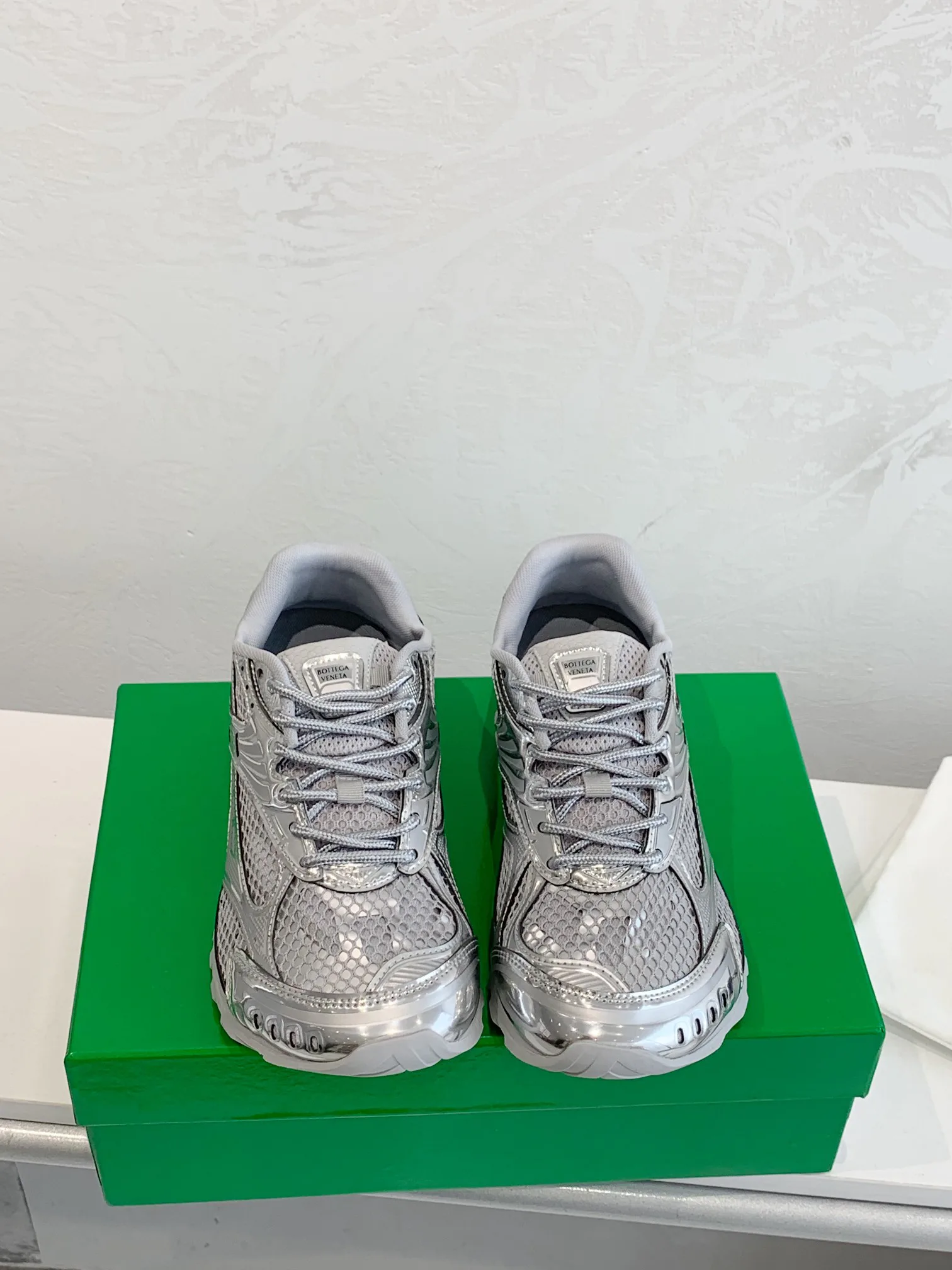 Кроссовки Женские Bottega Veneta 11677117