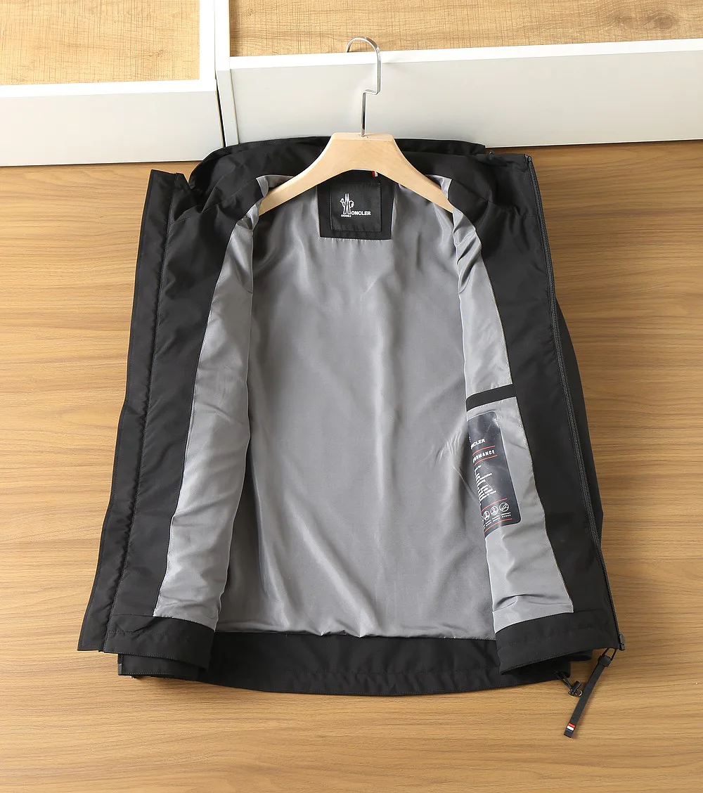 Куртки И Пуховики Мужские Moncler 4582285