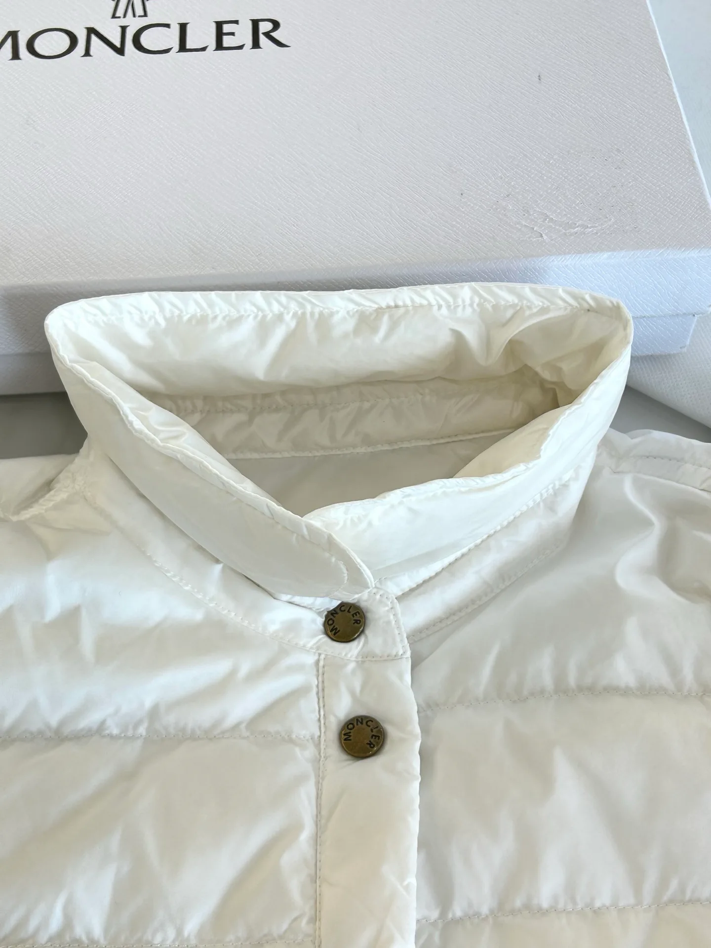 Куртки И Пуховики Мужские Moncler 18231324