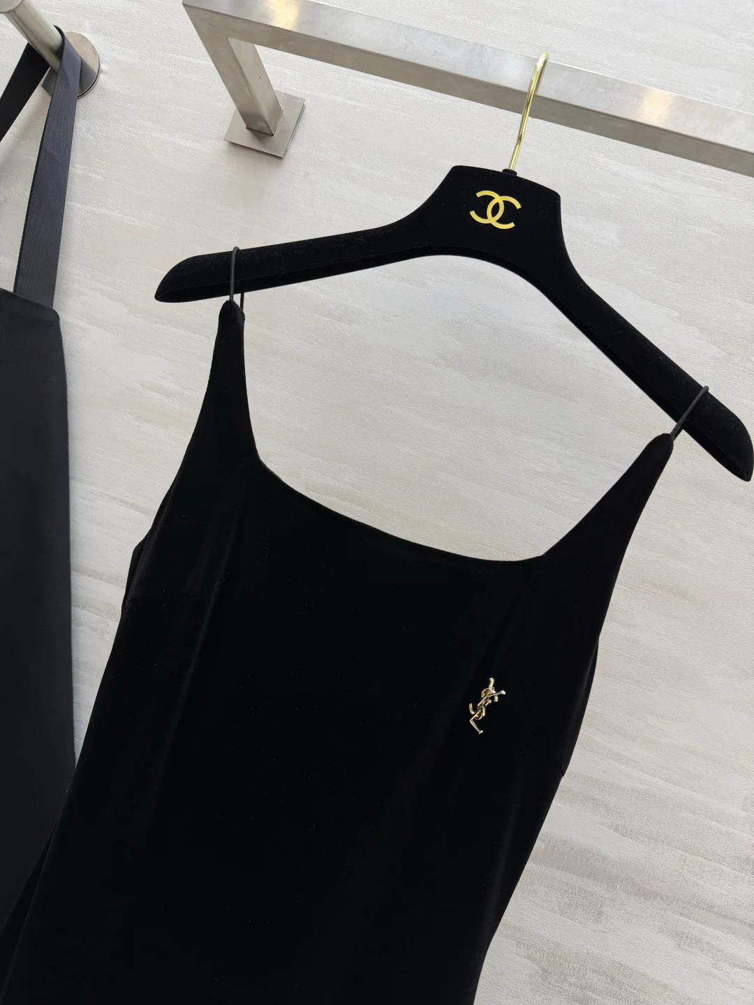 Платья Женские Saint Laurent 17499871