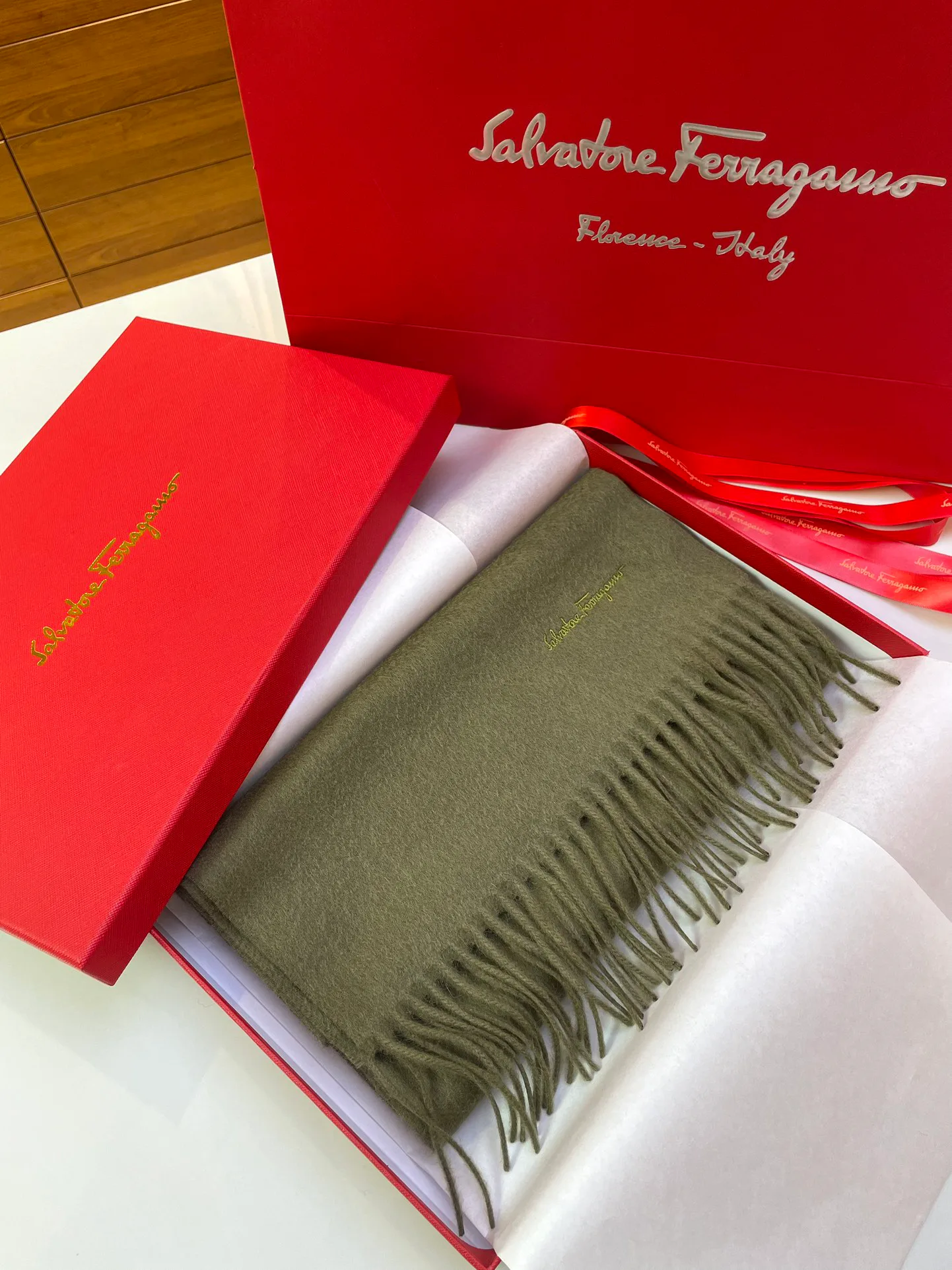 Шарфы Salvatore Ferragamo 76793