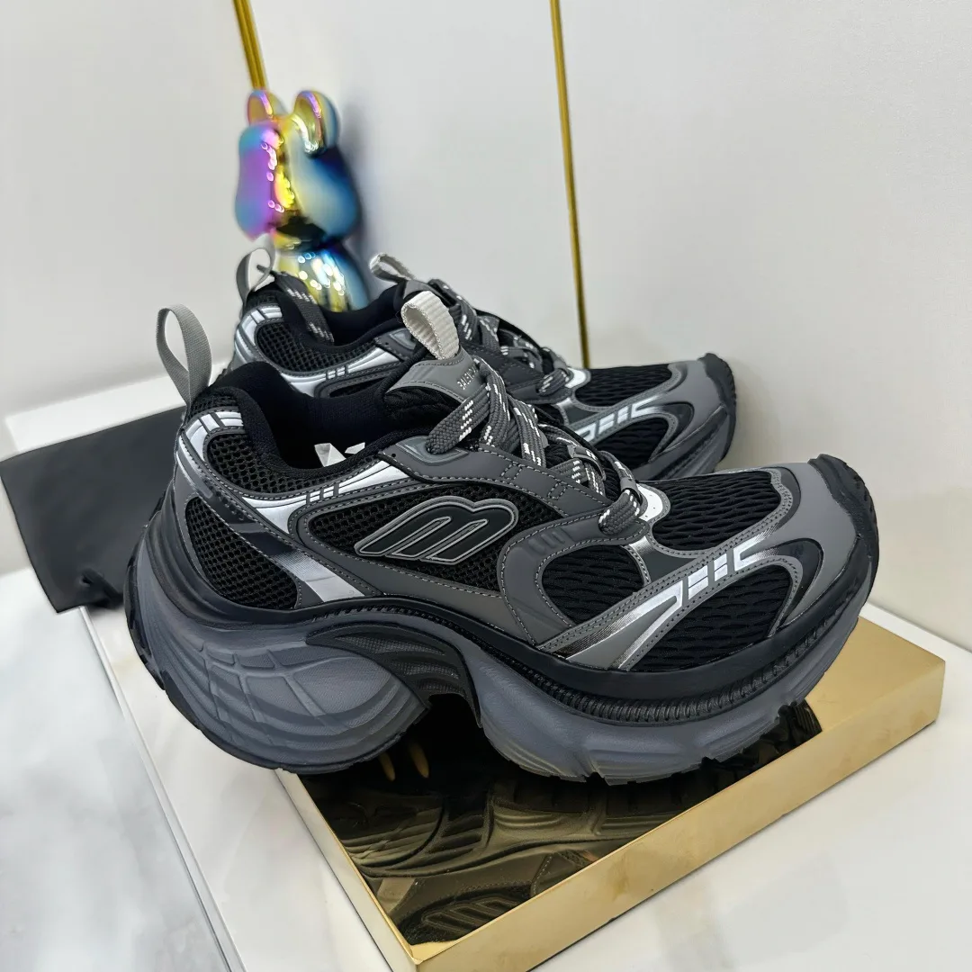 Кроссовки Женские Balenciaga 11567680