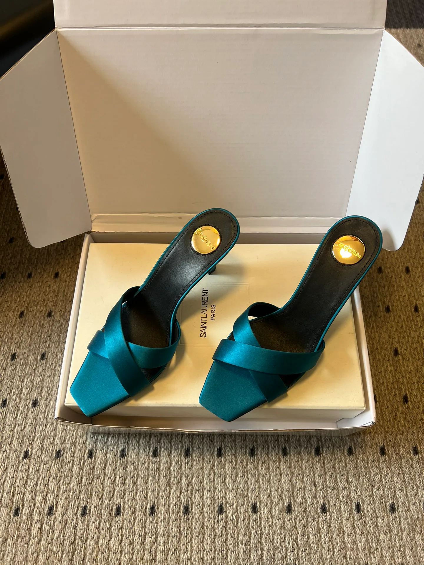 Босоножки Женские Saint Laurent 10835534