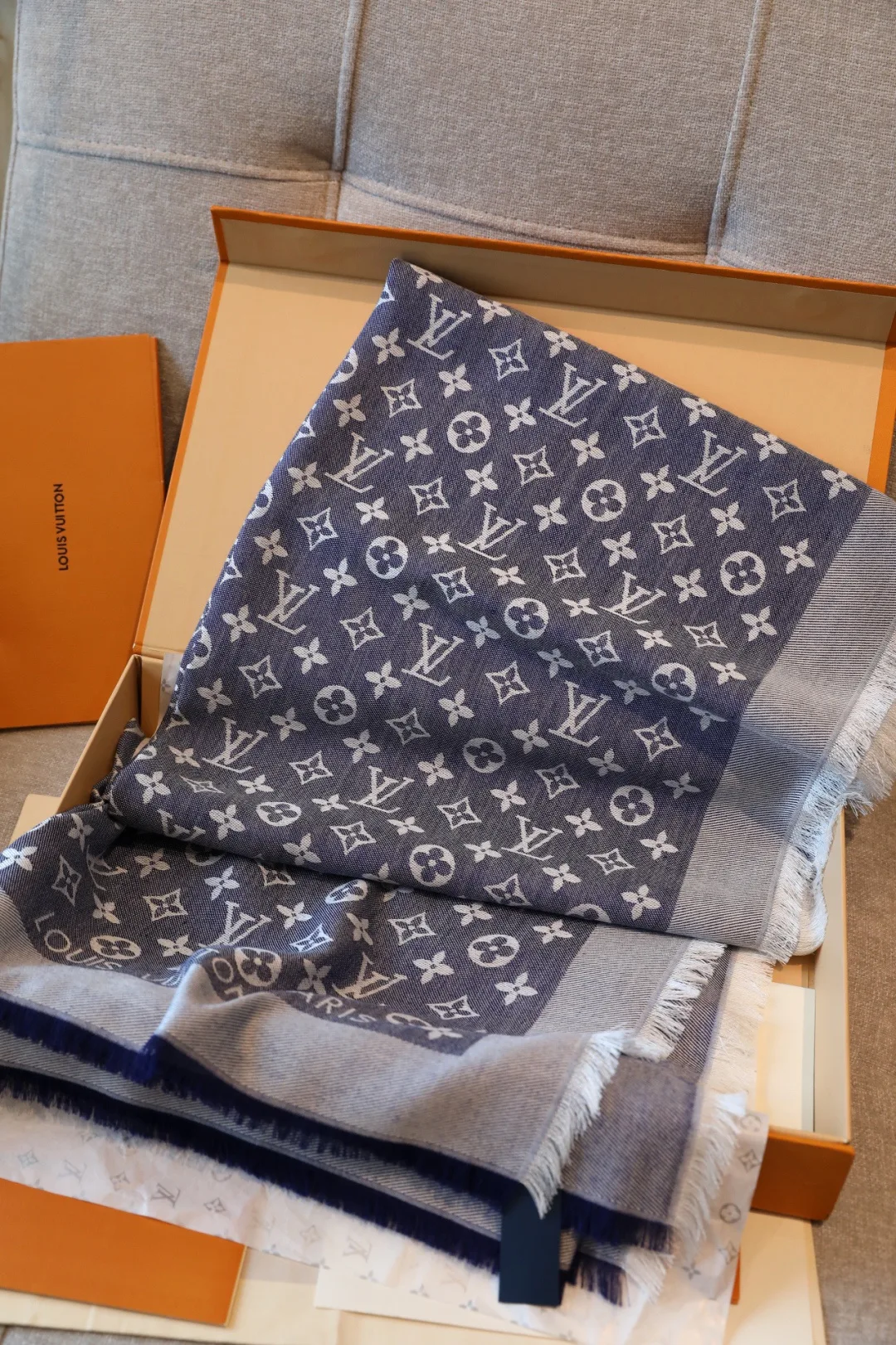 Шарфы Louis Vuitton 17991826