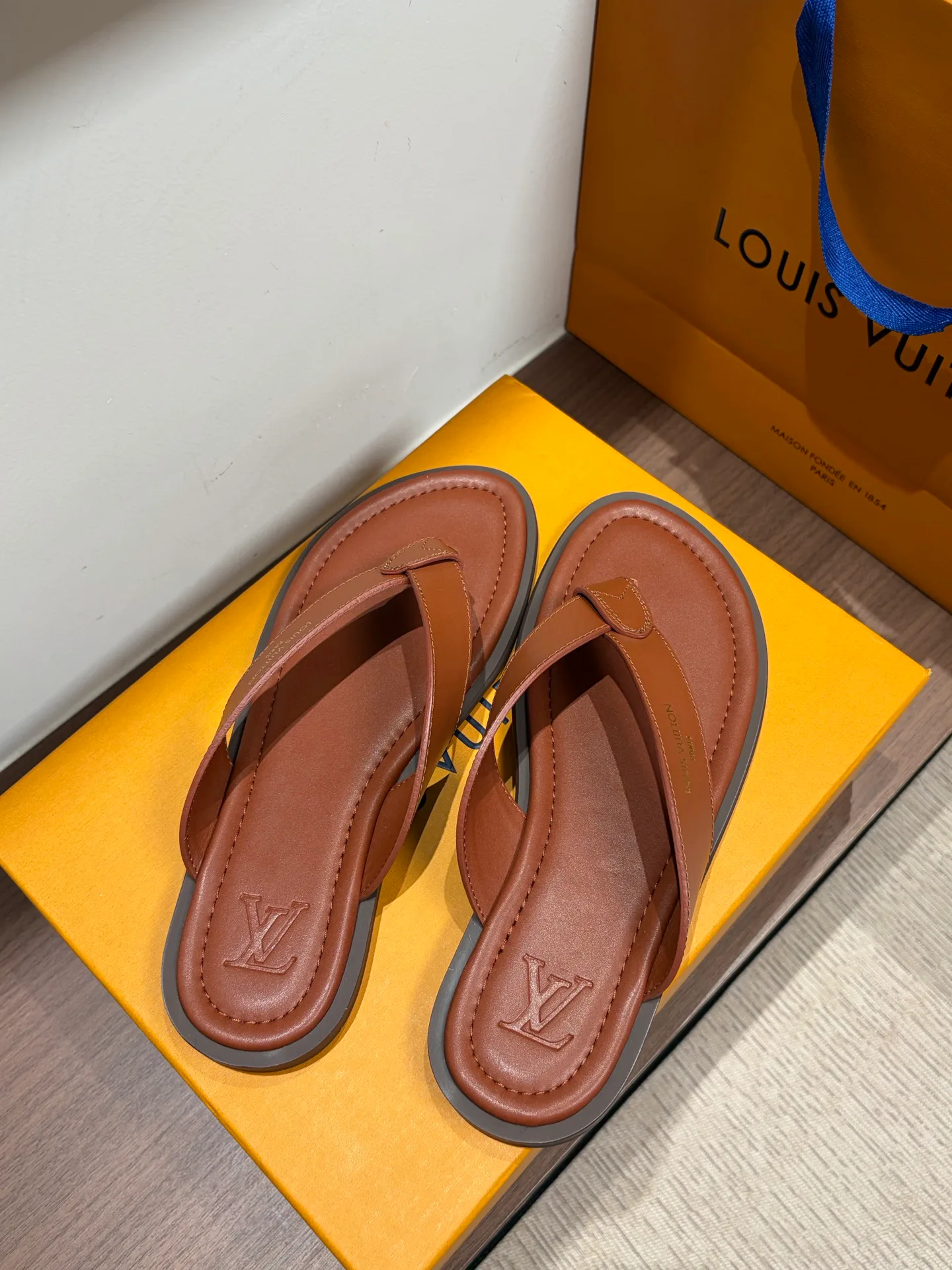 Шлепанцы Мужские Louis Vuitton 12826616