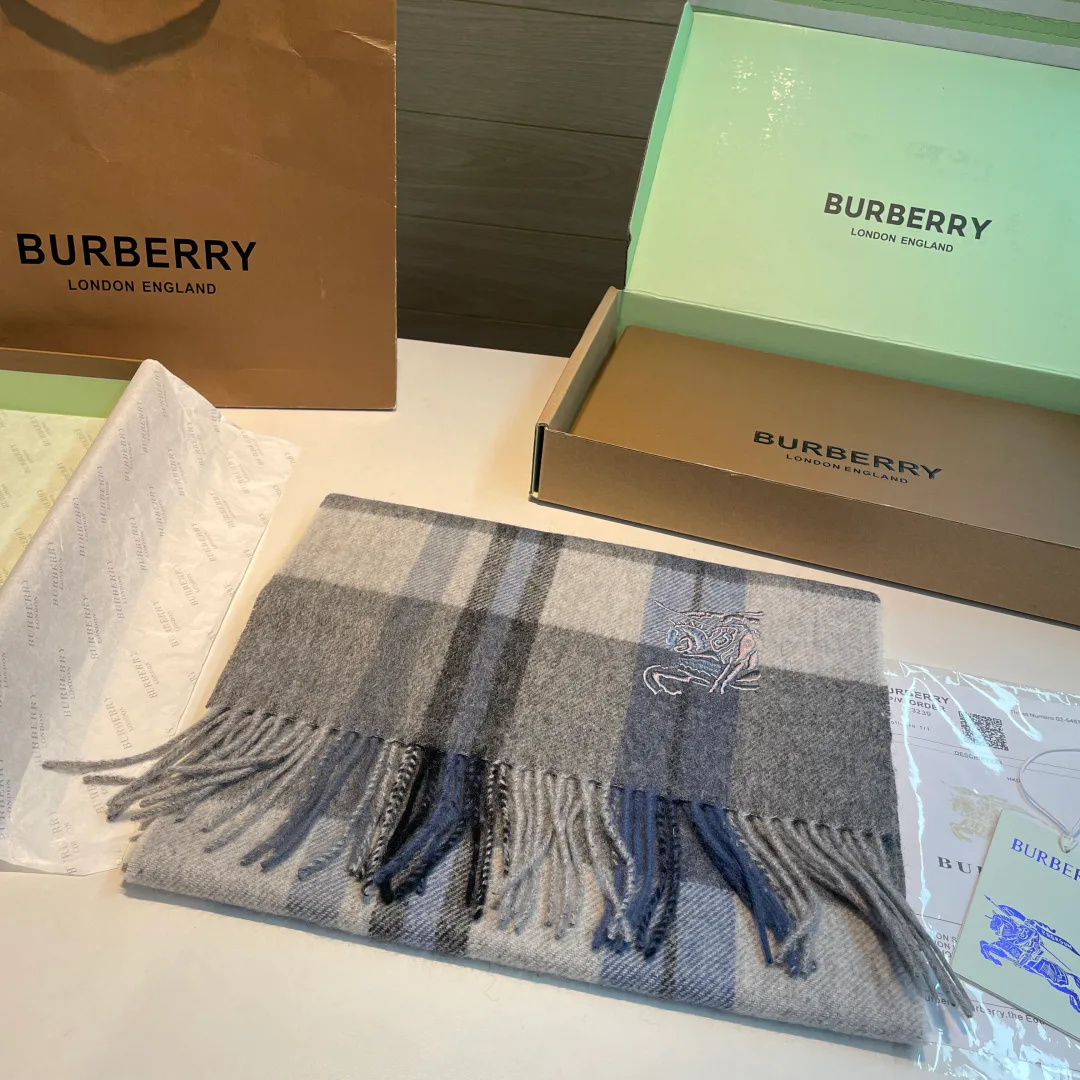 Шарфы Burberry 1303502