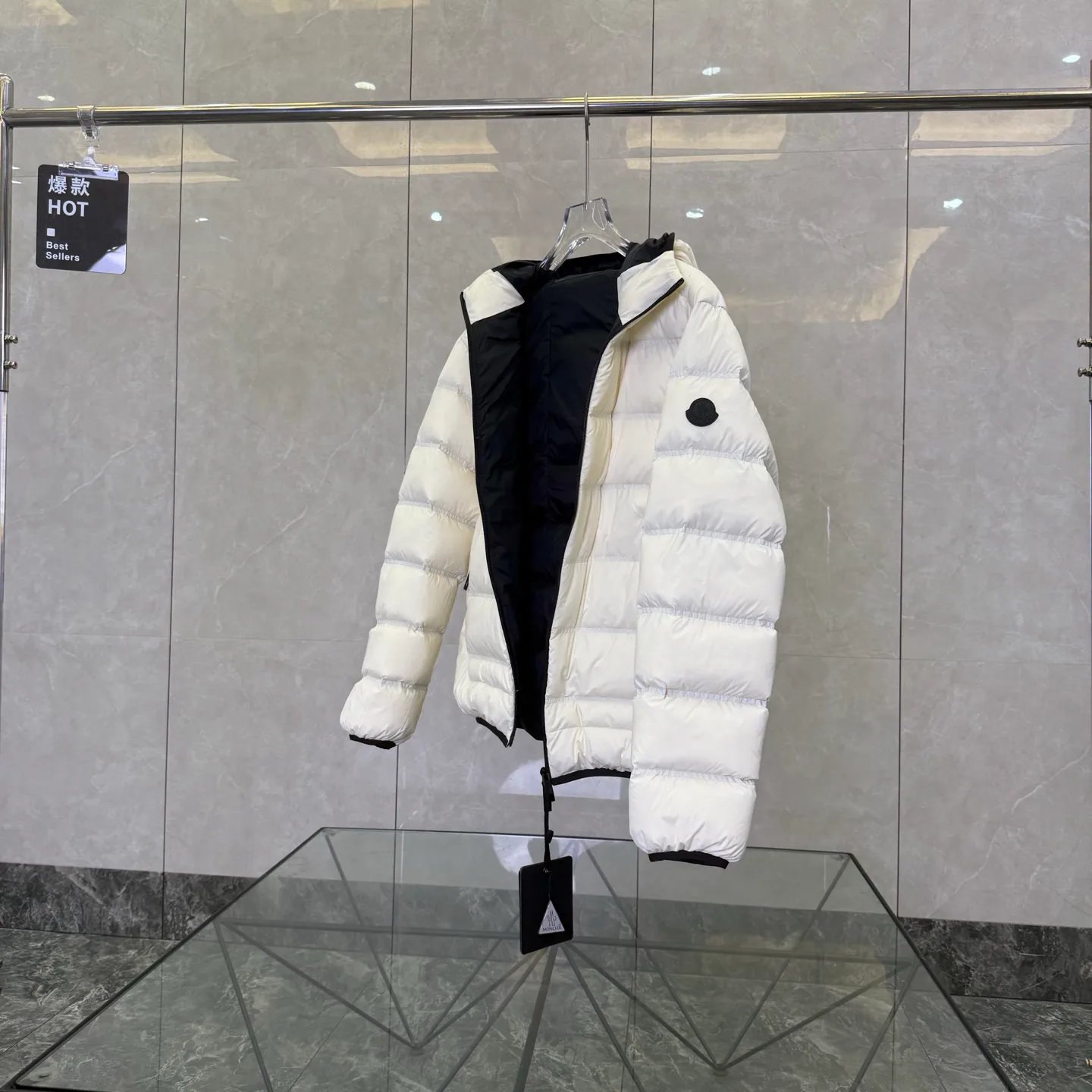Куртки И Пуховики Женские Moncler 18606738