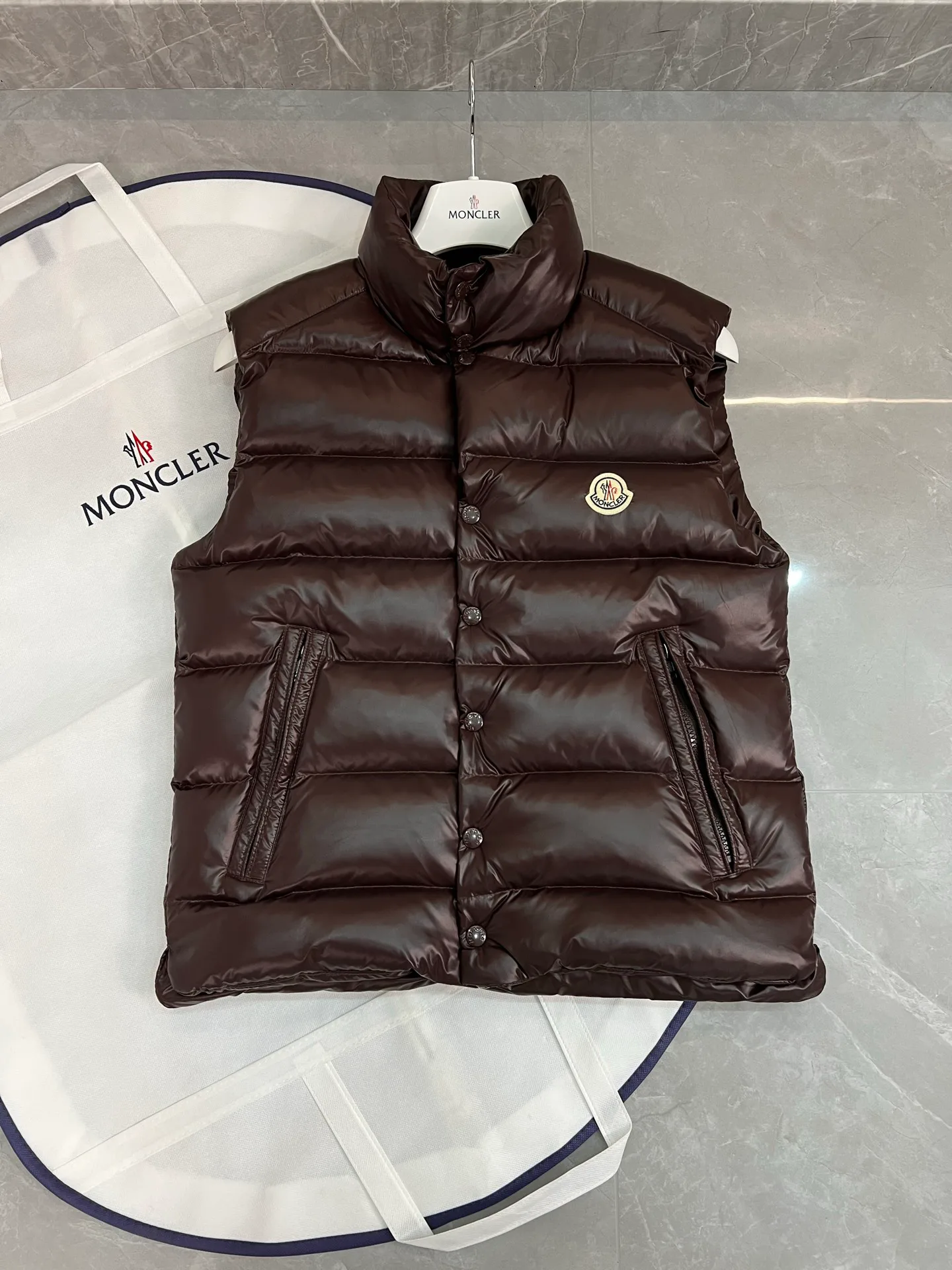 Жилеты Женские Moncler 1845740