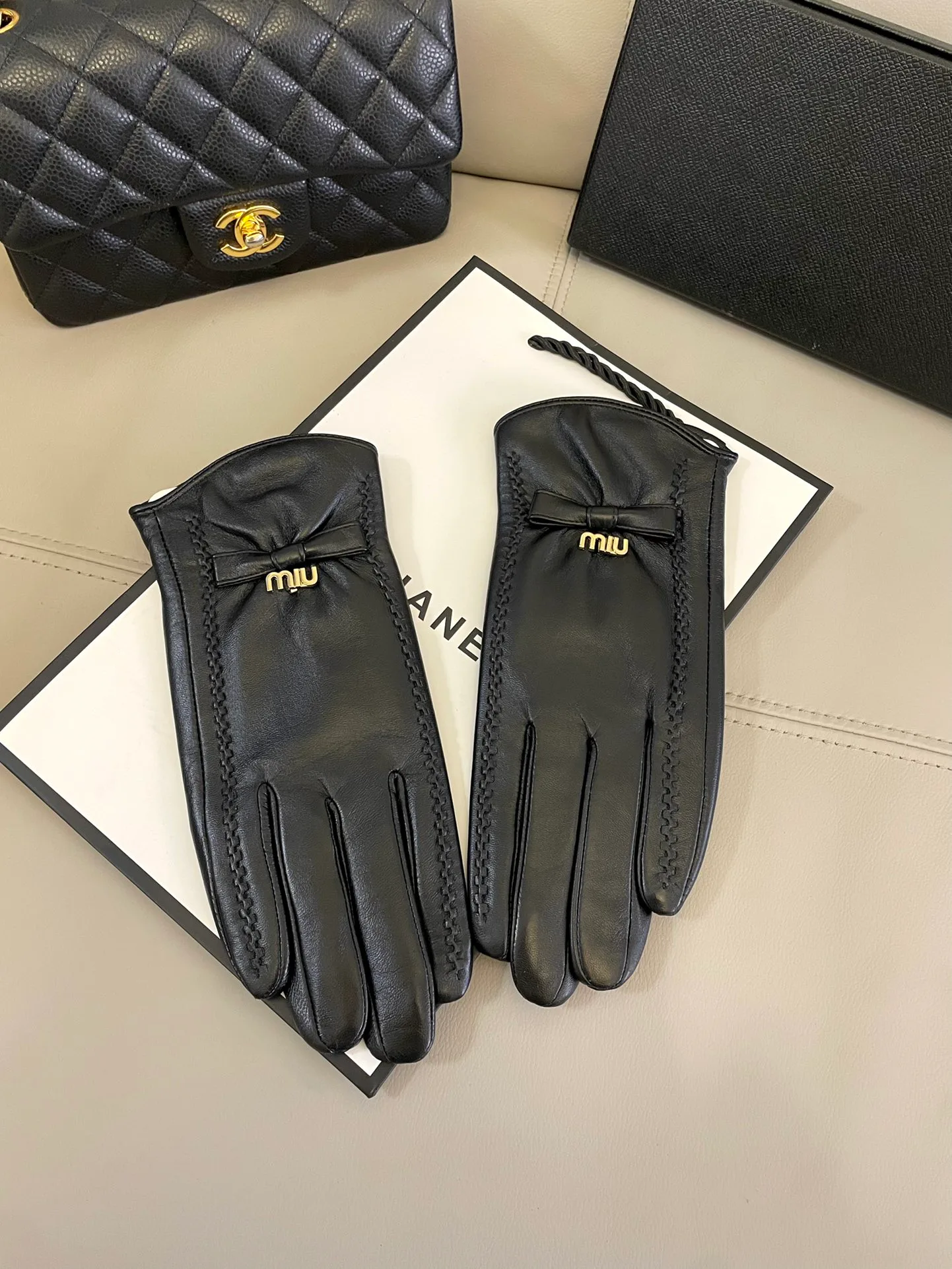 Перчатки Miu Miu 262324