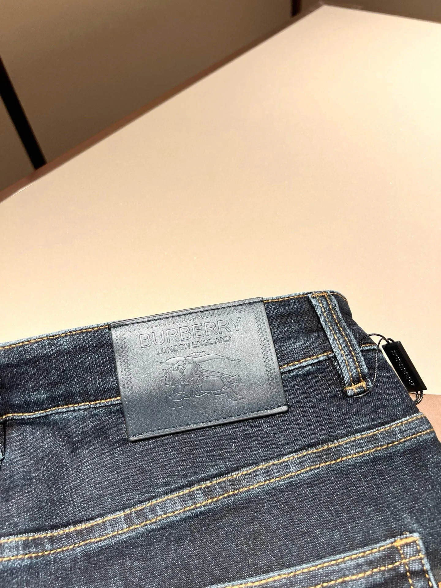 Джинсы Мужские Burberry 11361183