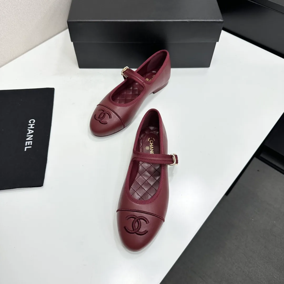 Туфли Женские Chanel 18083714