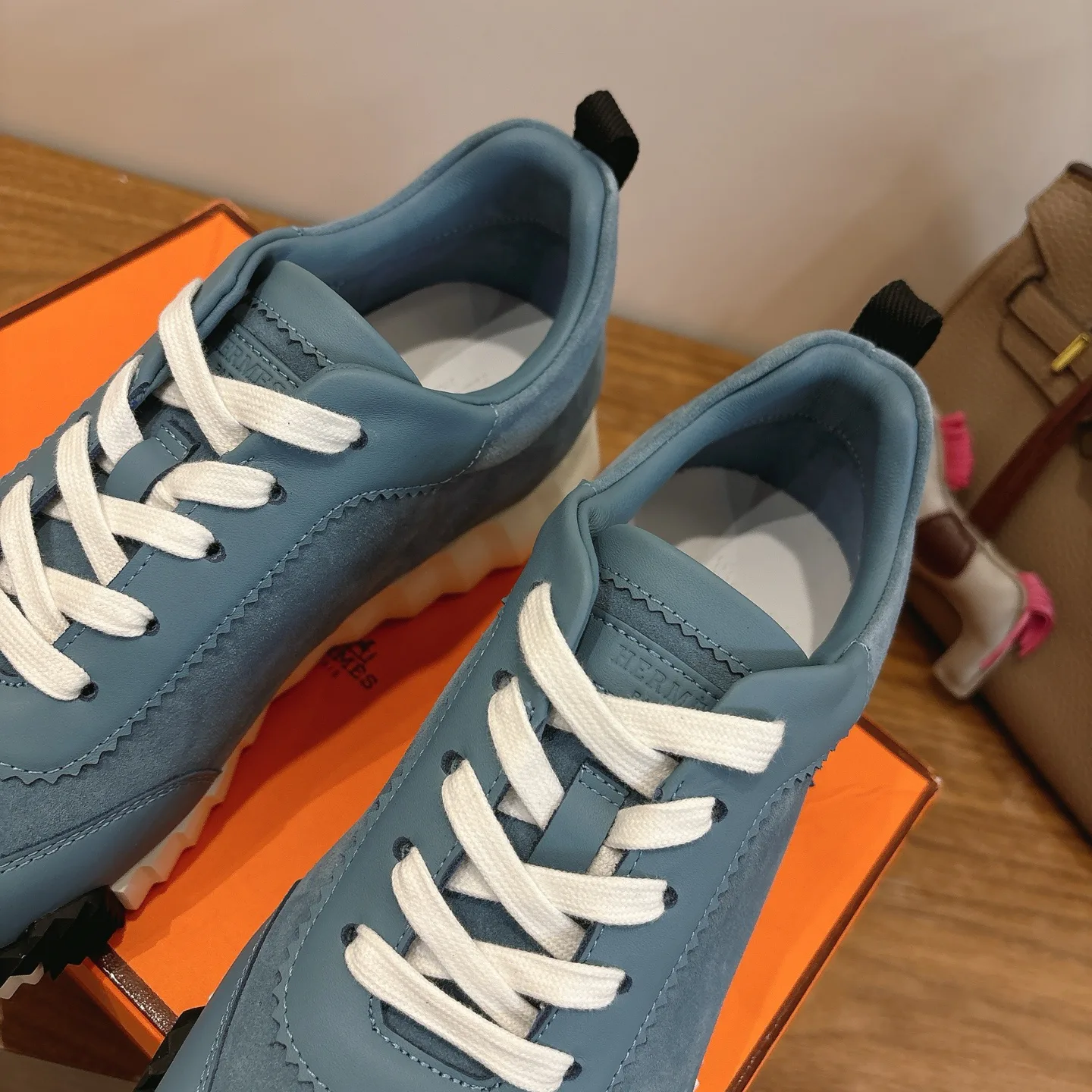 Кроссовки Женские Hermes 9914970