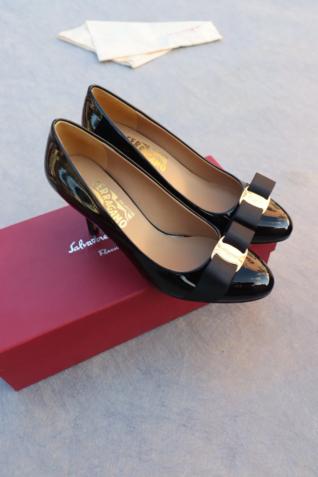 Туфли Женские Salvatore Ferragamo 888971