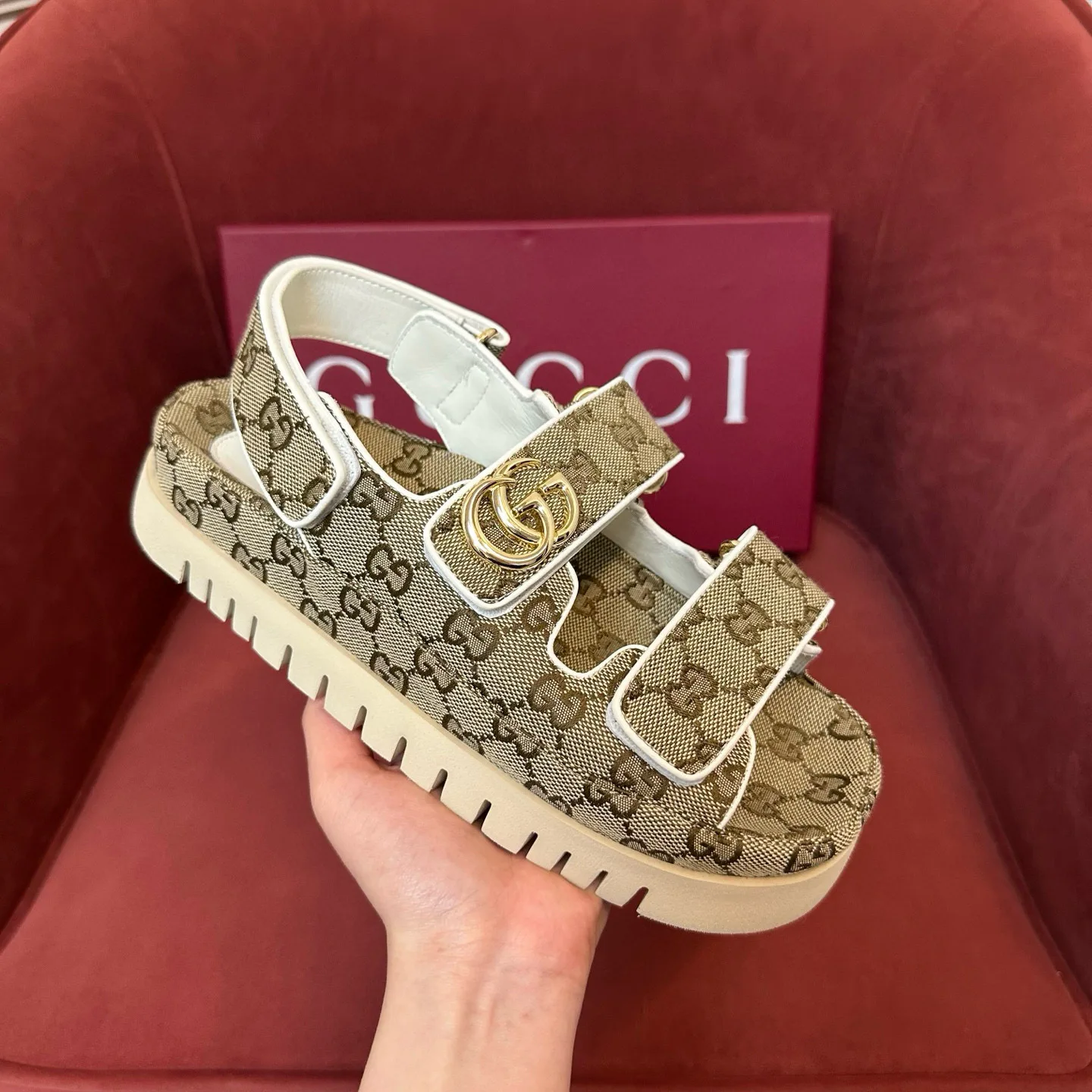 Сандалии Женские Gucci 24639