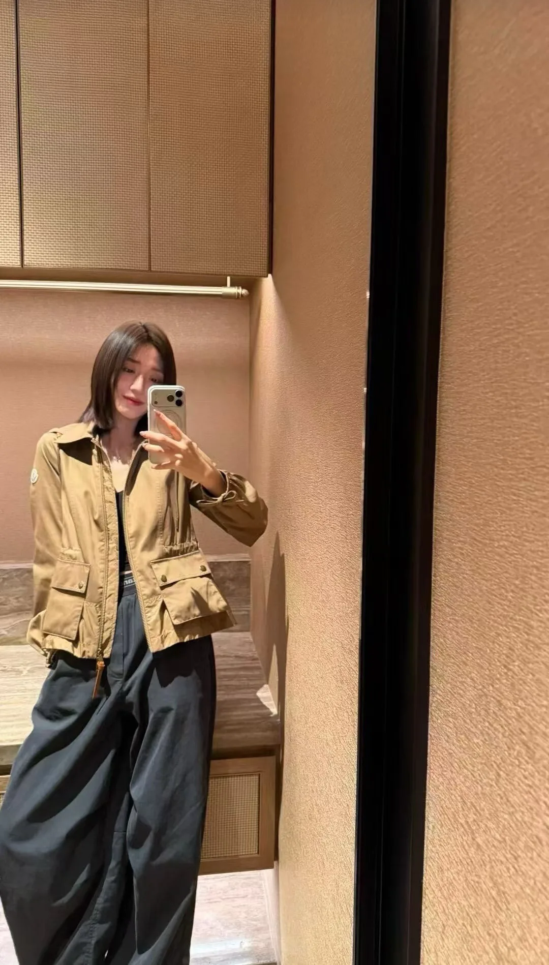 Куртки И Пуховики Женские Moncler 18761123