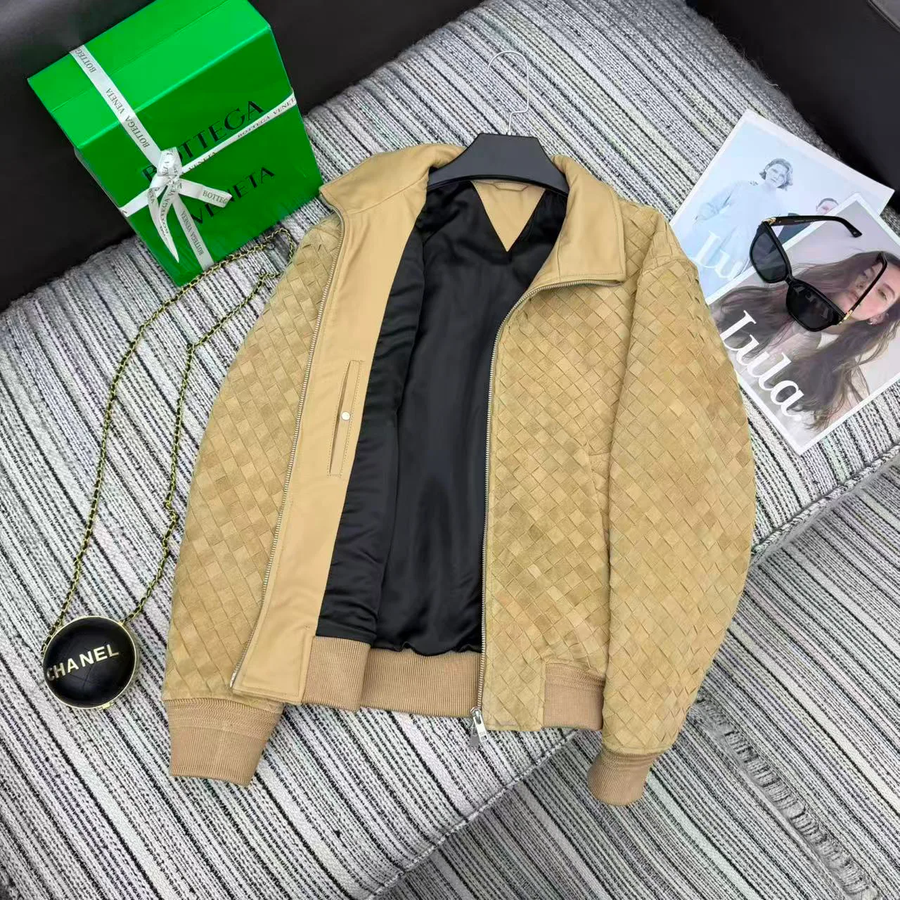 Кожаные Куртки И Дублёнки Мужские Bottega Veneta 10675625