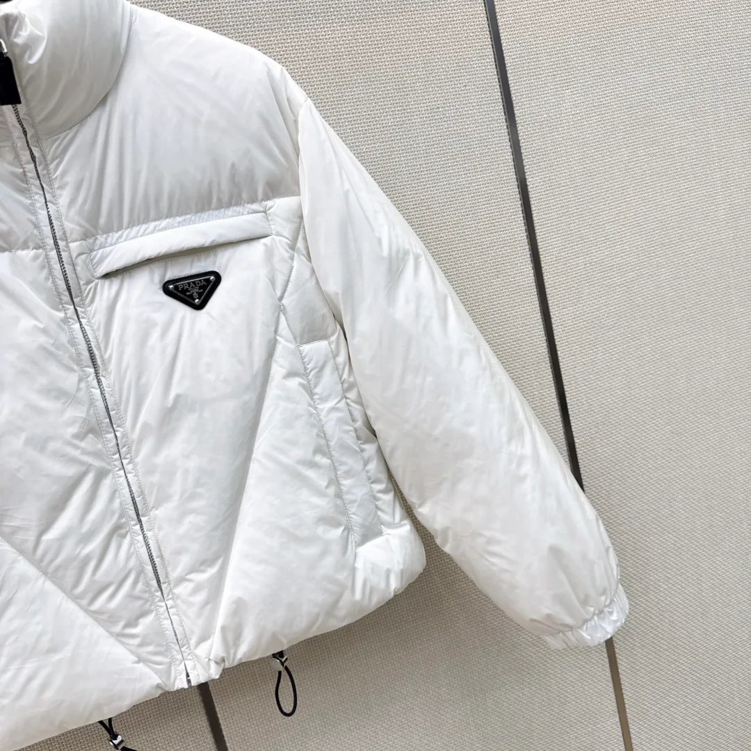Куртки И Пуховики Женские Prada 18398199