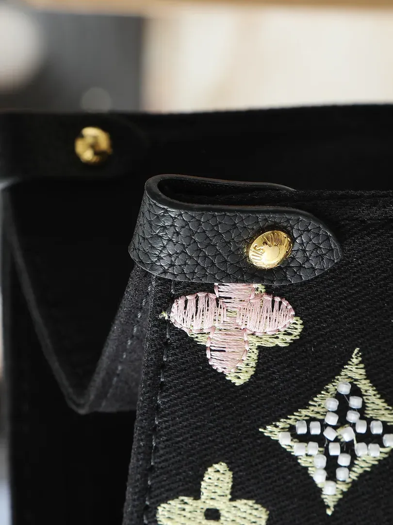 Сумки На Ремне Женские Louis Vuitton 71262