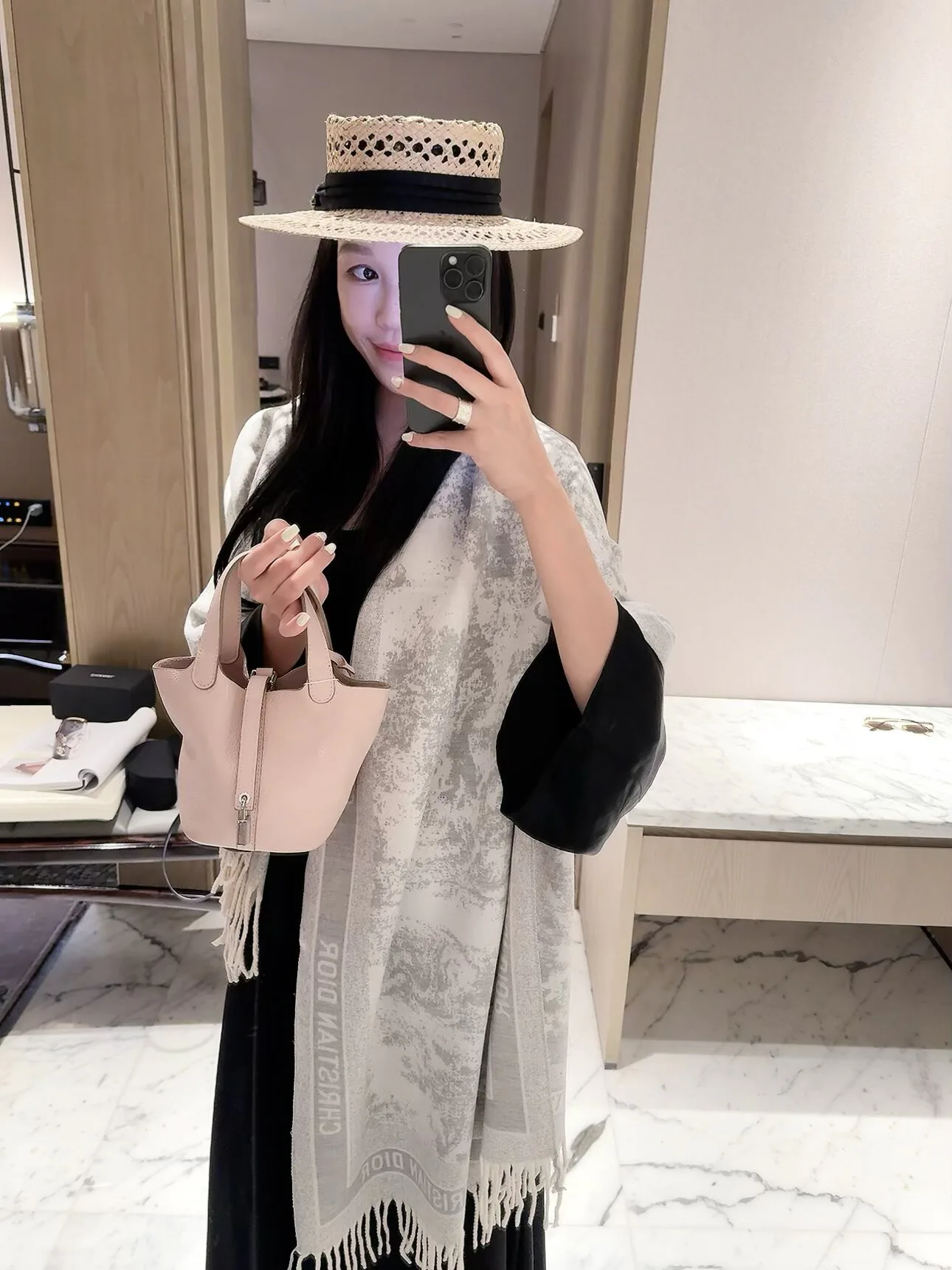 Шарфы Christian Dior 18598255