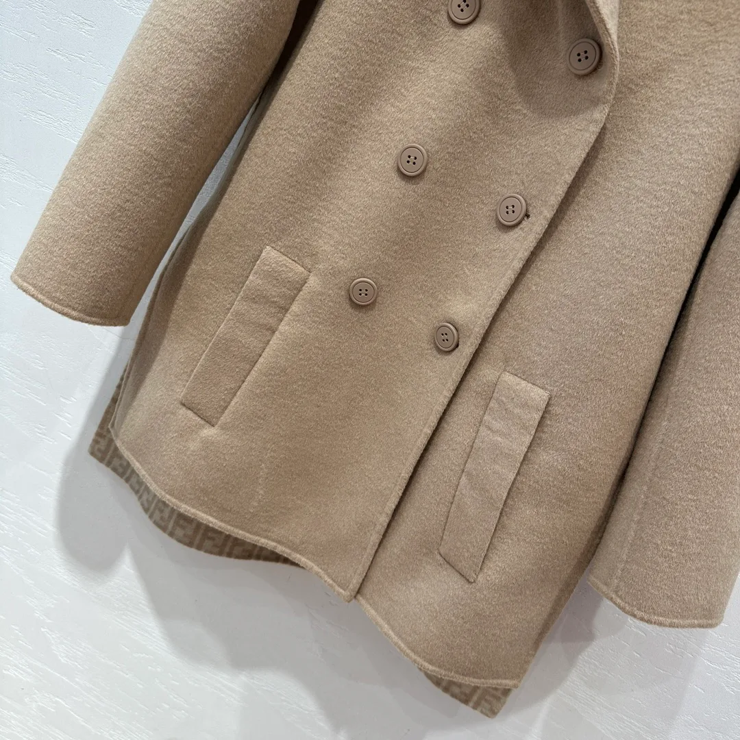 Пальто Женские Fendi 18064293