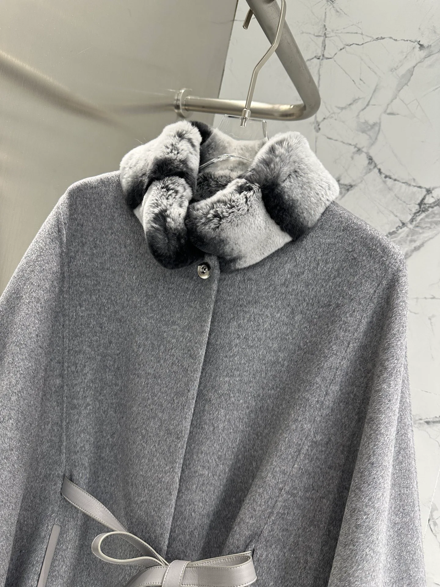 Пальто Женские Loro Piana 18513173