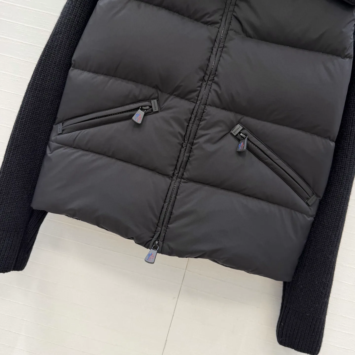 Куртки И Пуховики Женские Moncler 19332003