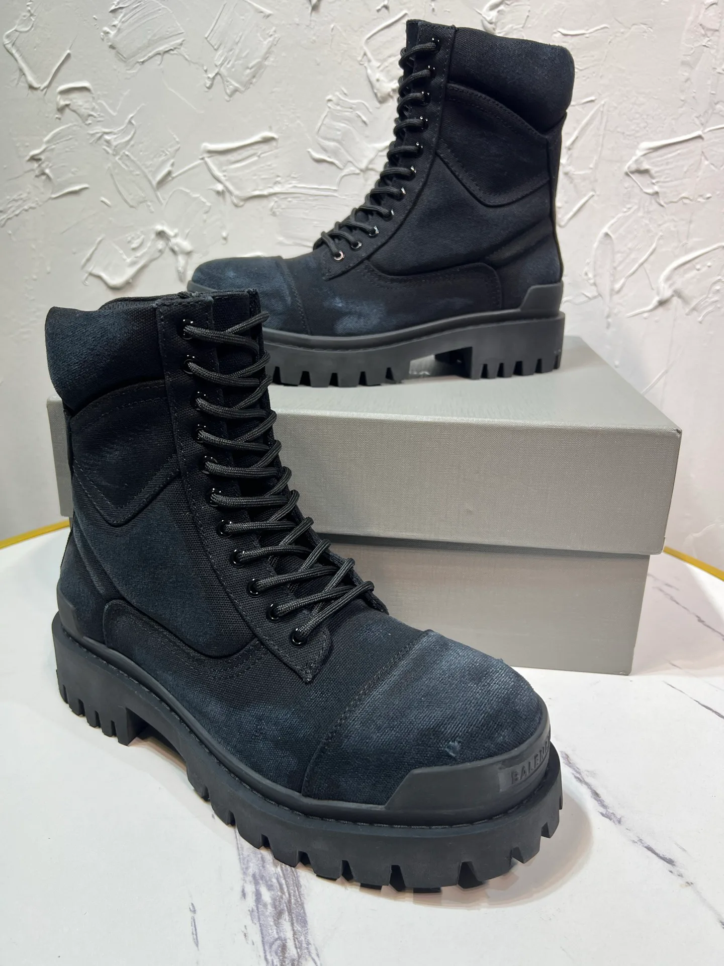 Ботинки Мужские Balenciaga 18677684
