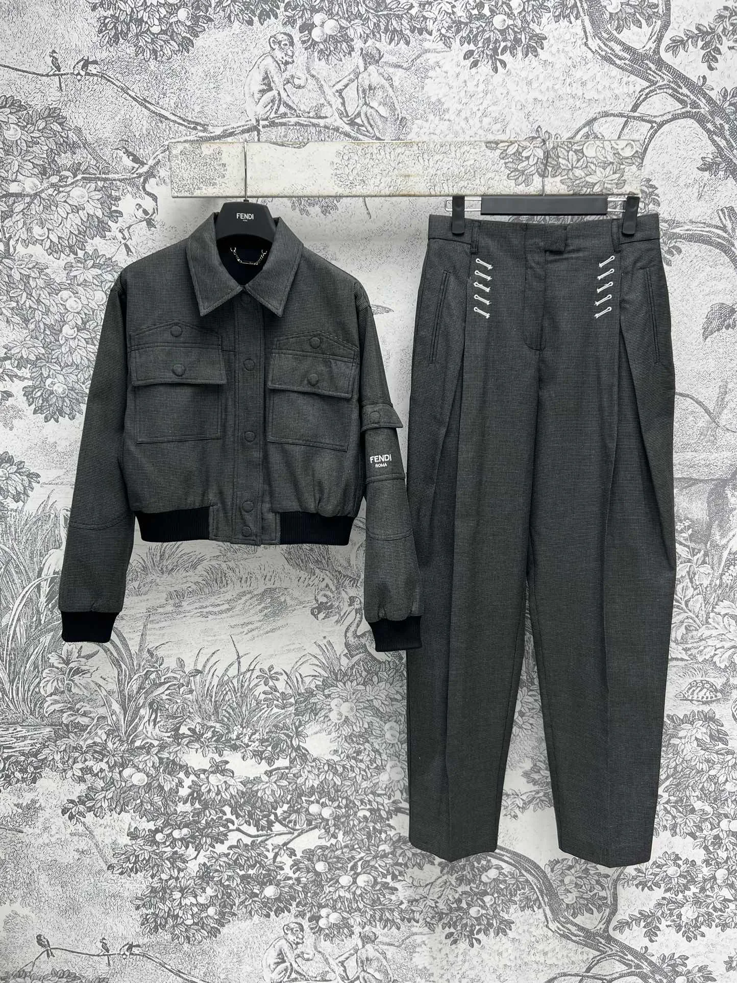 Костюмы Женские Fendi 5173