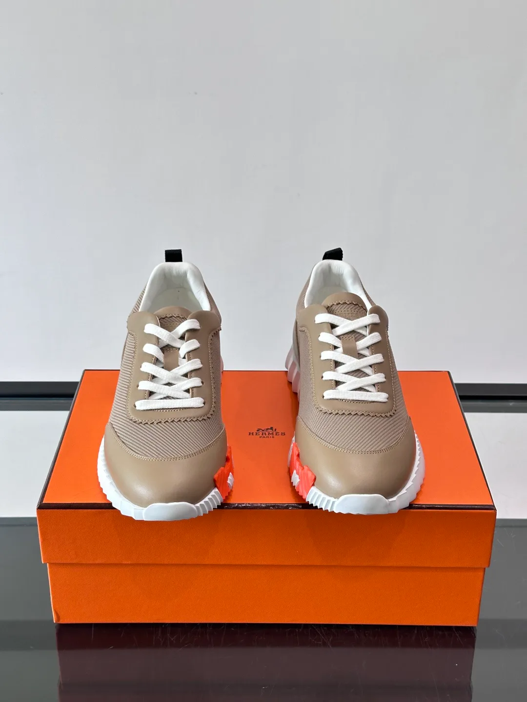Кроссовки Женские Hermes 13170275