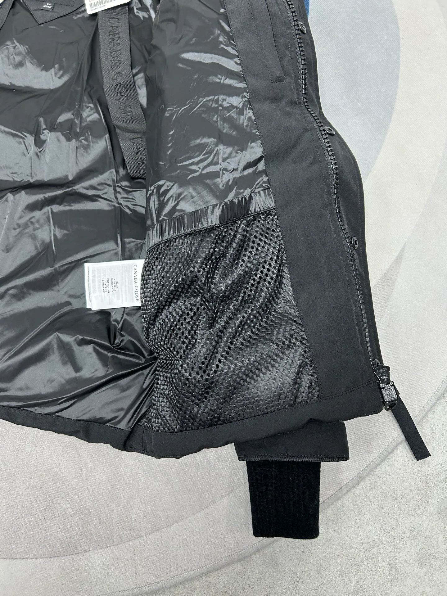 Куртки И Пуховики Мужские Canada Goose 1527029