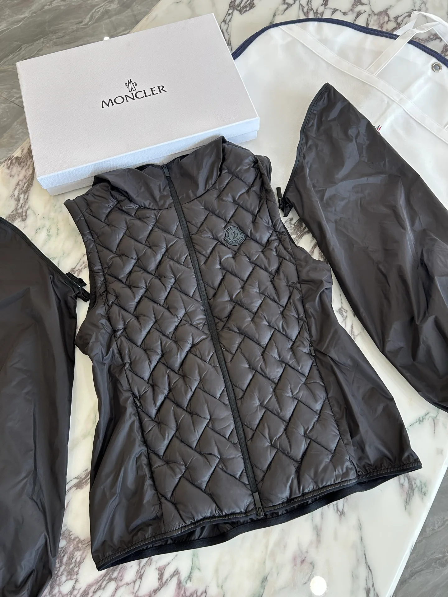 Куртки И Пуховики Мужские Moncler 18231208