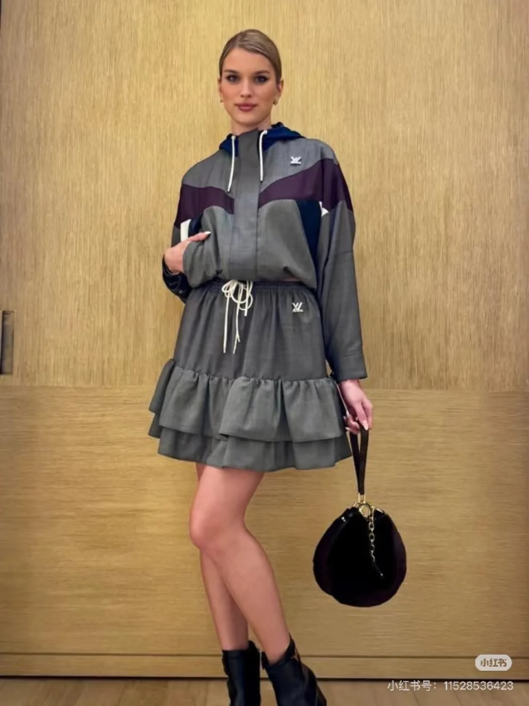 Костюмы Женские Louis Vuitton 11683690