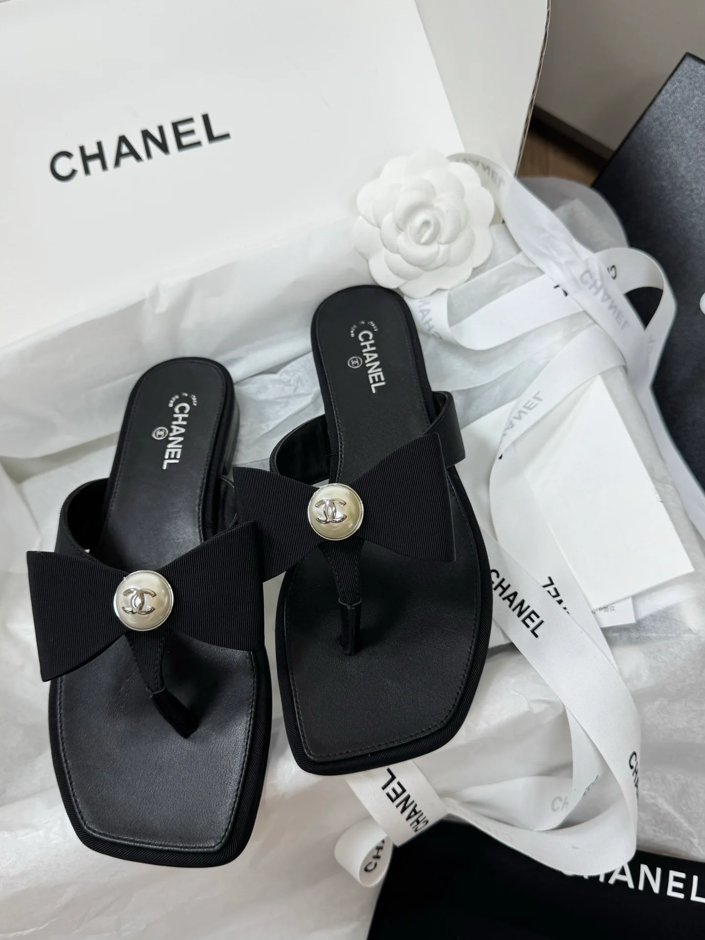 Шлепанцы Женские Chanel 17418250