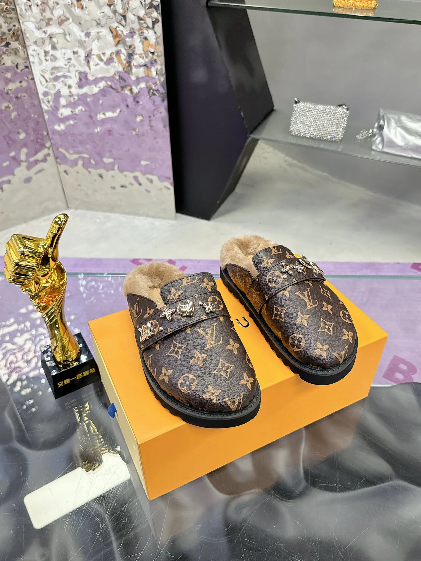 Мюли И Сабо Женские Louis Vuitton 379391