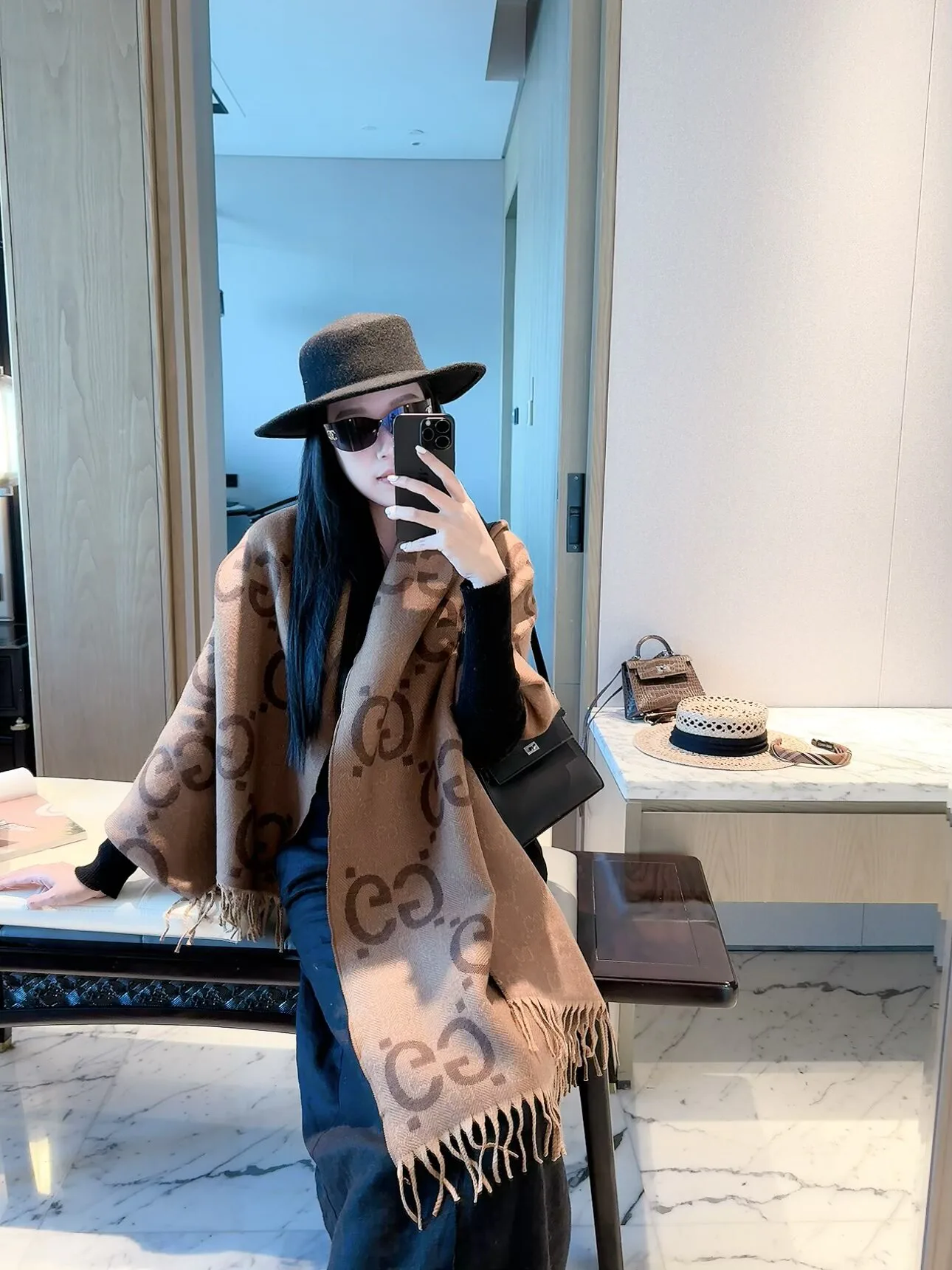 Шарфы Gucci 18222755
