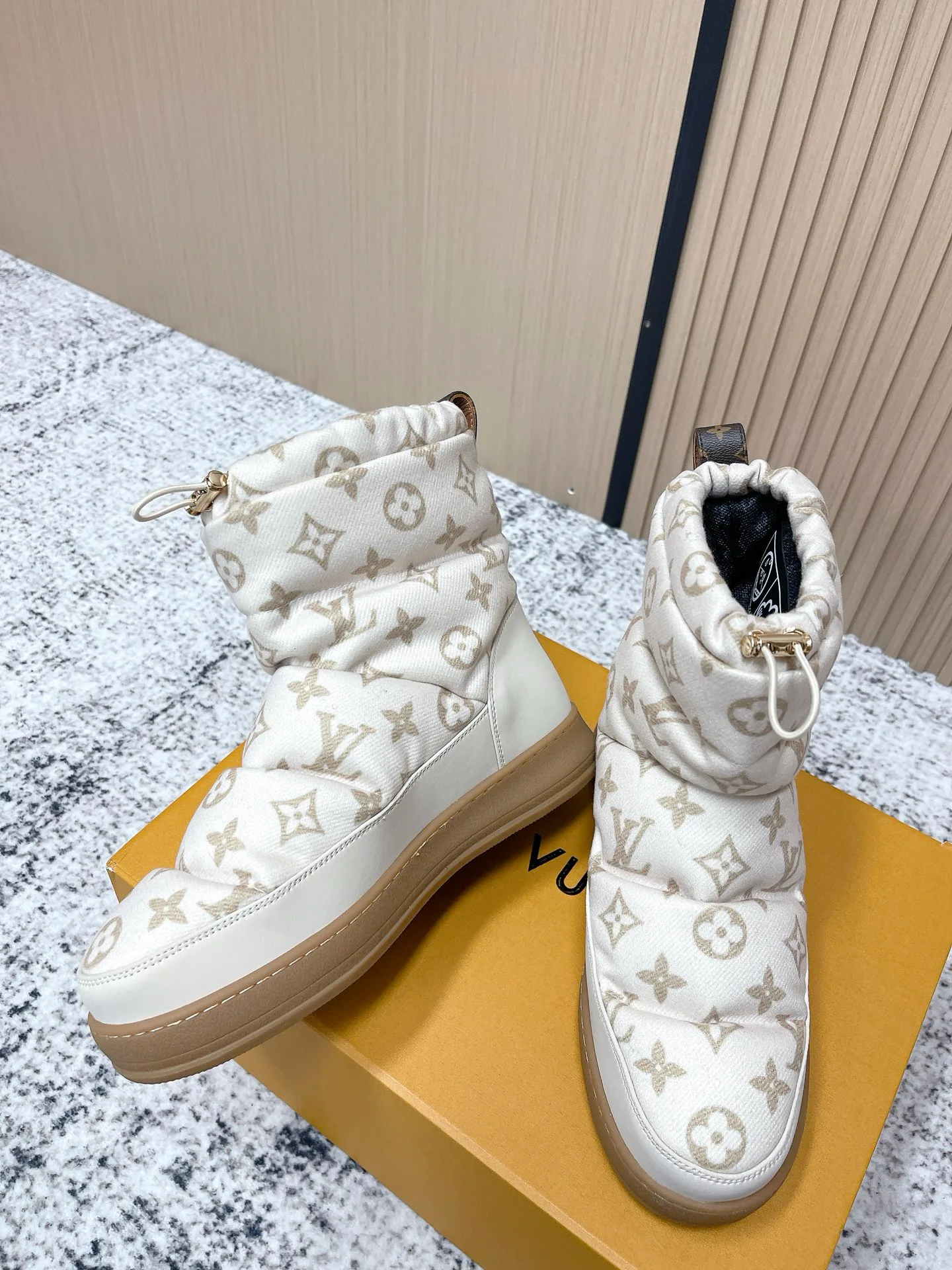 Угги Женские Louis Vuitton 856507