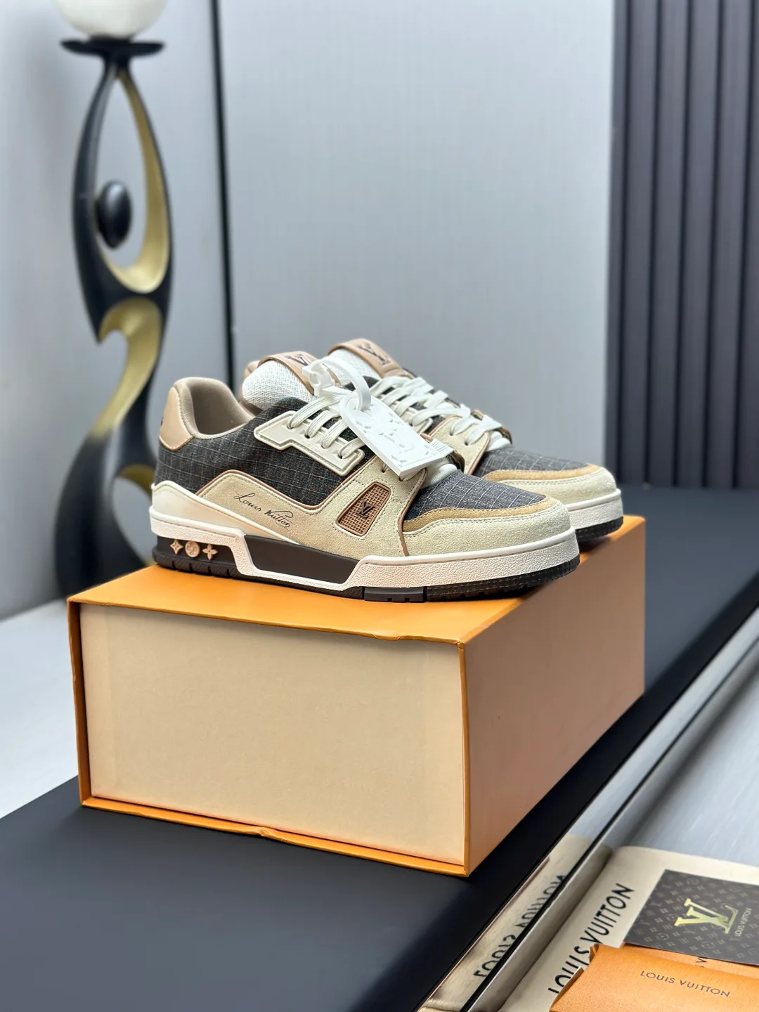 Кроссовки Женские Louis Vuitton 153023