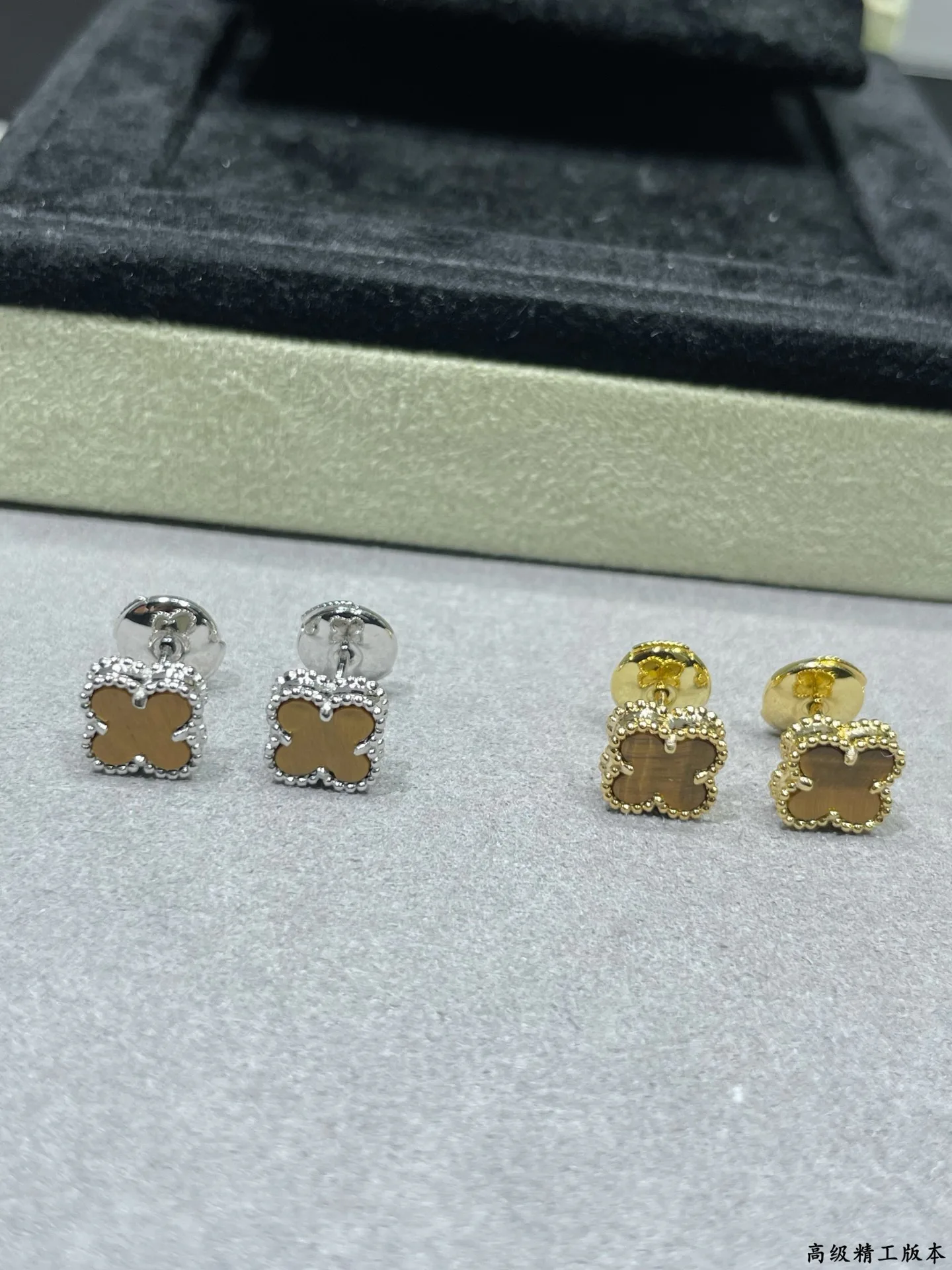 Бижутерия Van Cleef & Arpels 151653