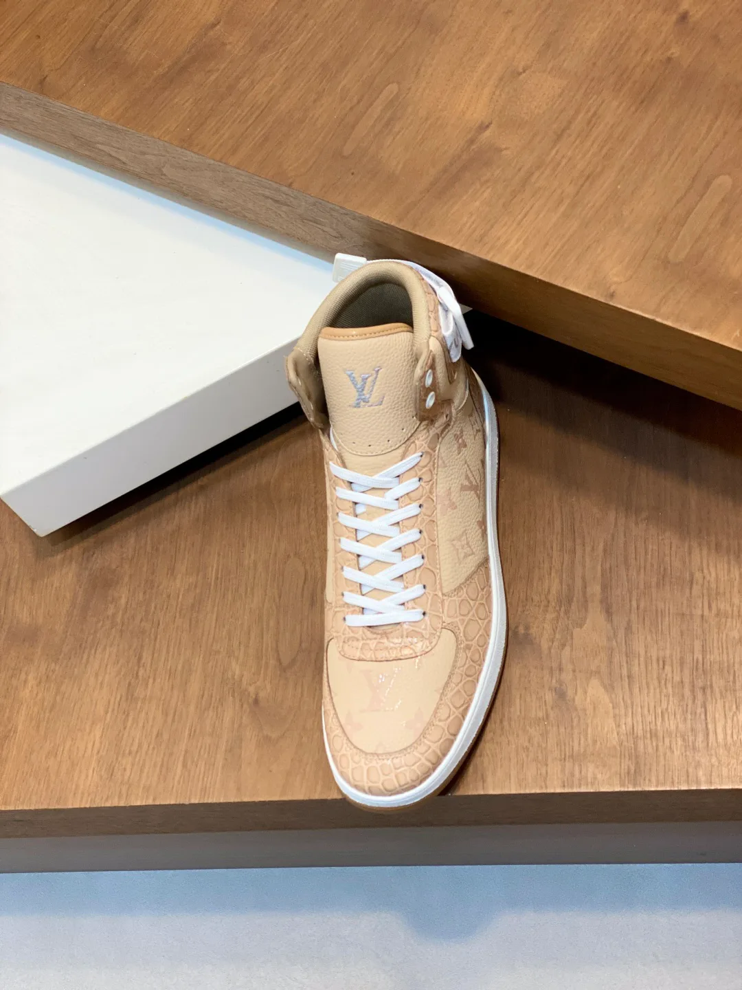 Кроссовки Мужские Louis Vuitton 18265103