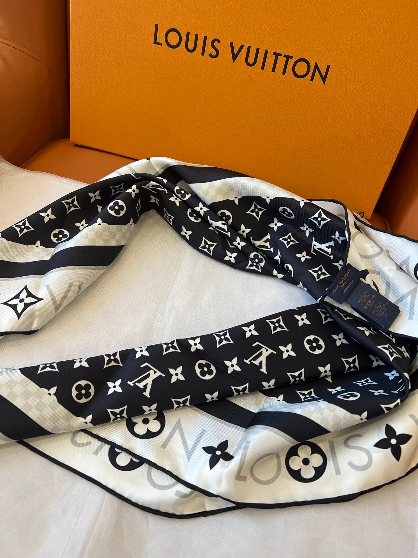 Платки Louis Vuitton 13855802